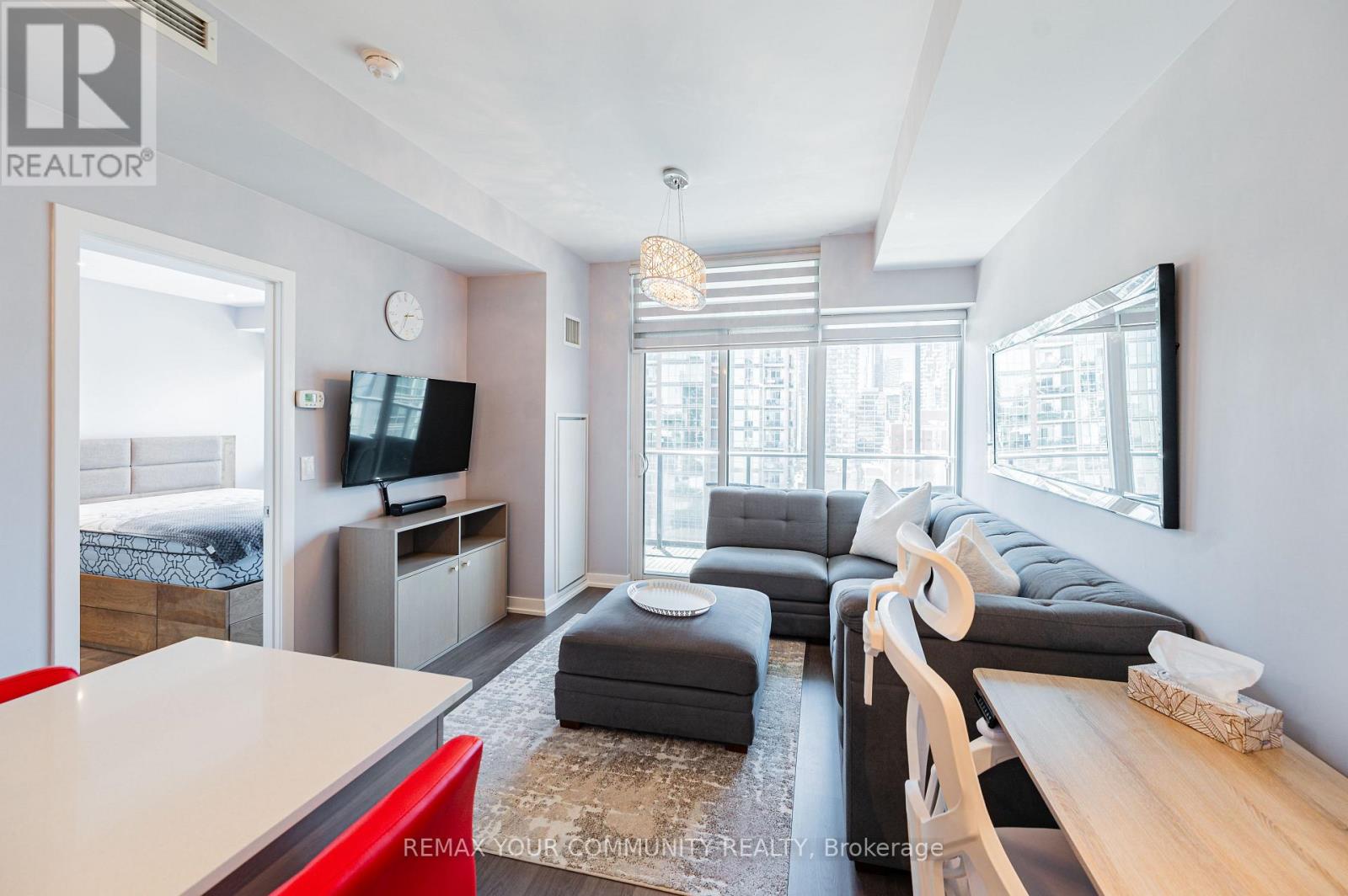 1412 - 105 George Street, Toronto, Ontario  M5A 0L4 - Photo 5 - C13598302