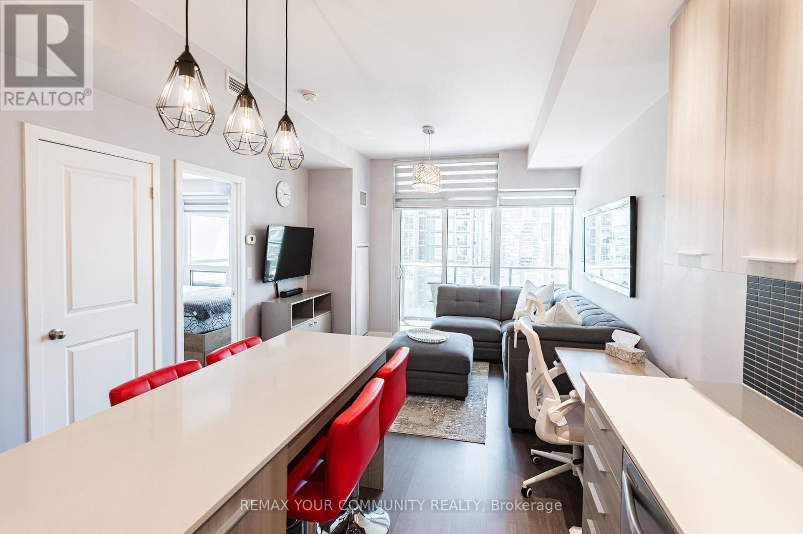 1412 - 105 George Street, Toronto, Ontario  M5A 0L4 - Photo 8 - C13598302
