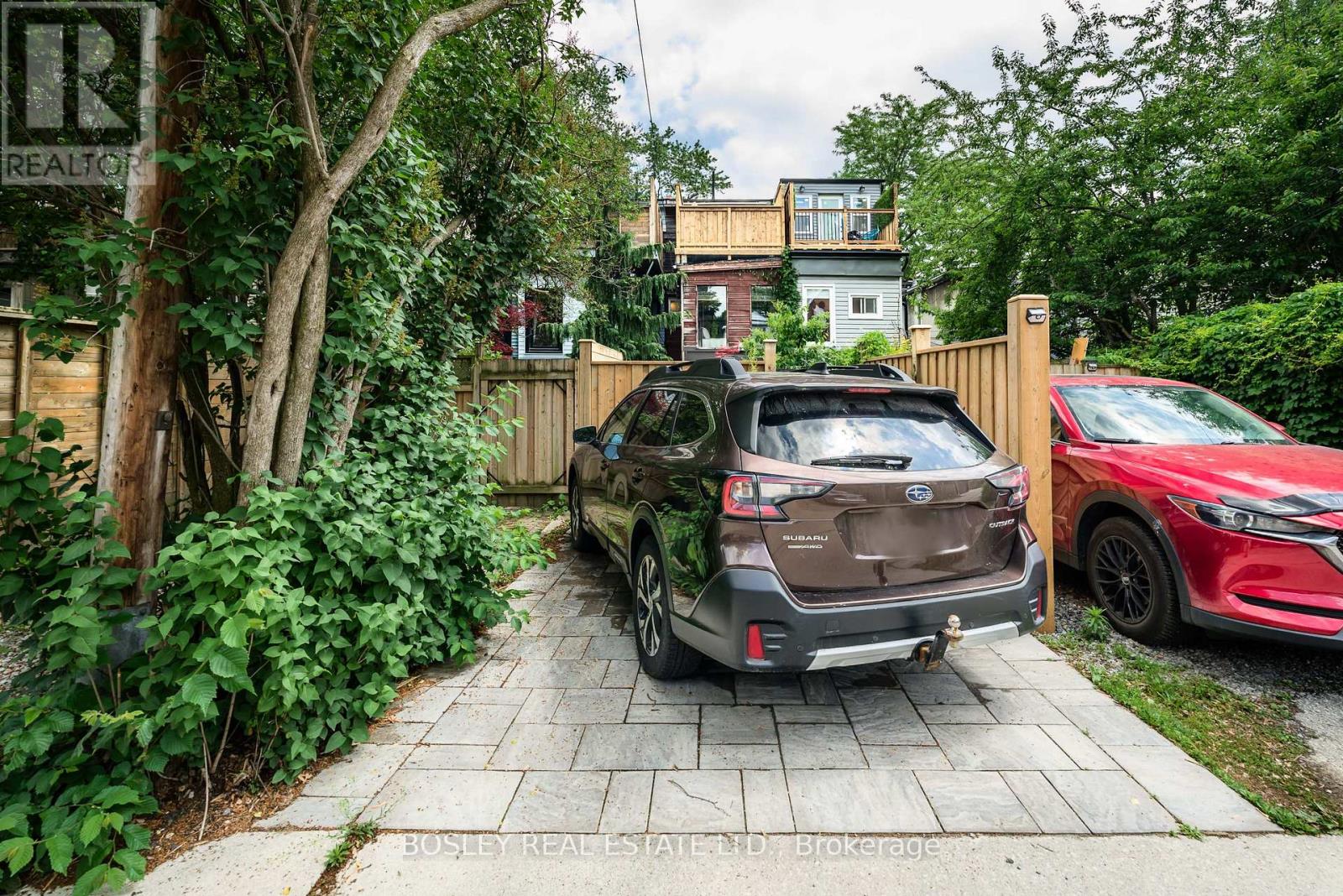 16 Blong Avenue, Toronto, Ontario  M4M 1P2 - Photo 42 - E13598236