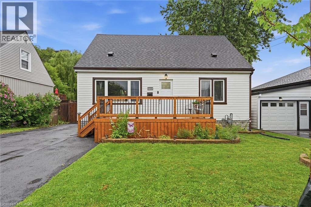 450 EAST 42ND Street, Hamilton, Ontario
