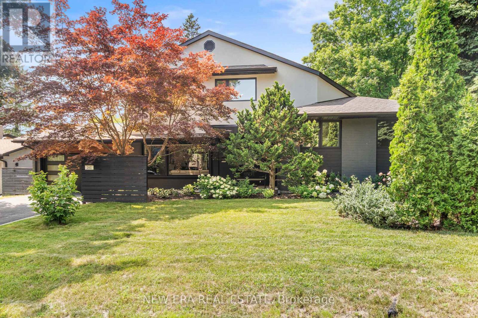 261 Pinetree Way, Mississauga, Ontario  L5G 2R4 - Photo 45 - W13598318