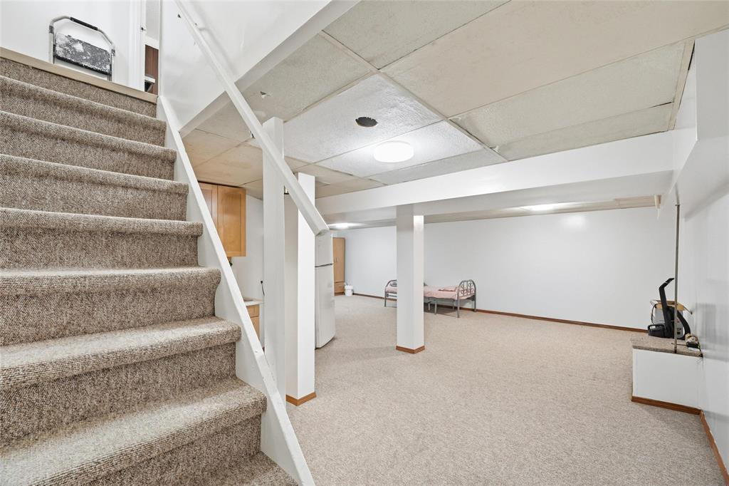 54 Heft Crescent, Winnipeg, Manitoba  R2P 1N4 - Photo 29 - 202617422