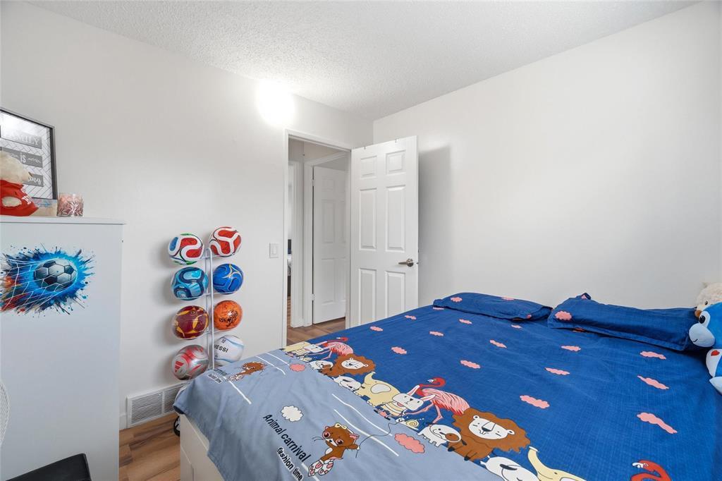 54 Heft Crescent, Winnipeg, Manitoba  R2P 1N4 - Photo 25 - 202617422