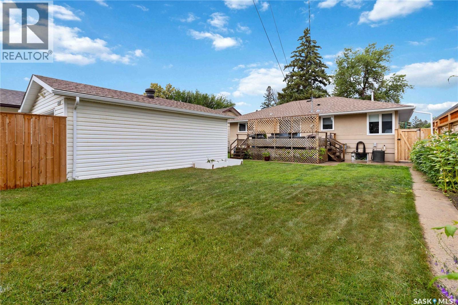 2326 Lansdowne Avenue, Saskatoon, Saskatchewan  S7J 1G9 - Photo 28 - SK043485