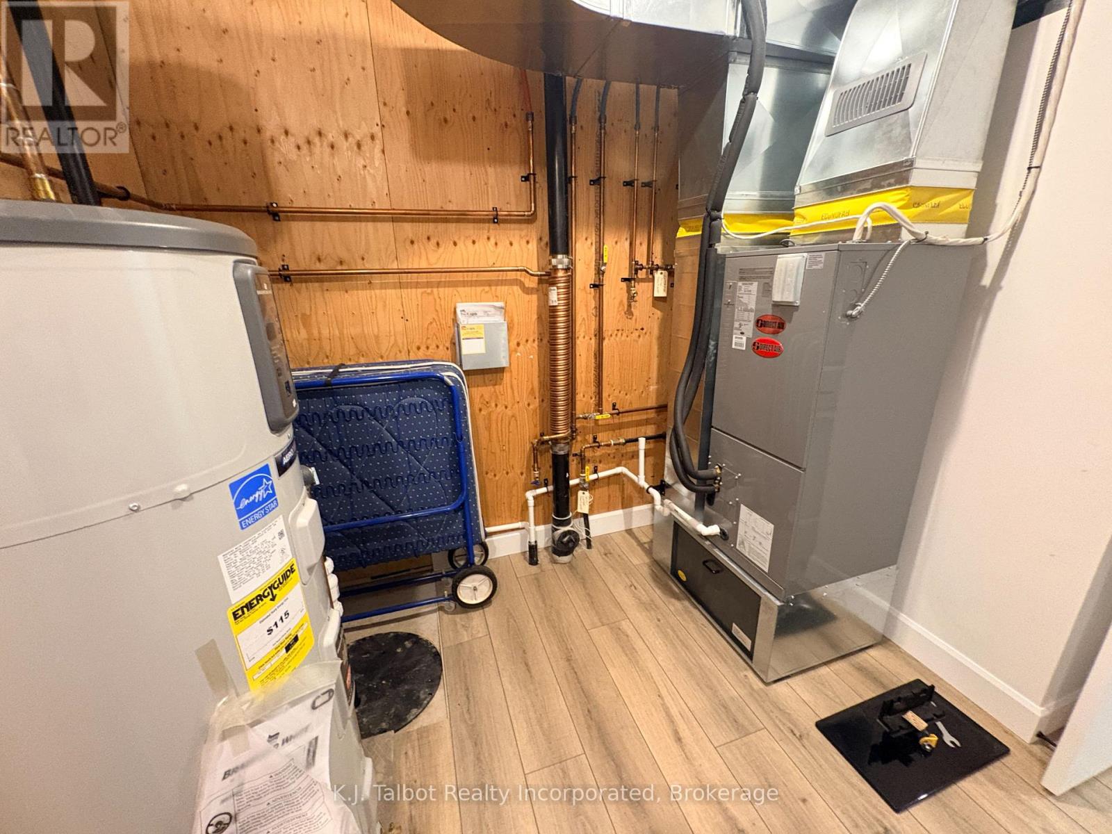 Unit 2 - 451 Woodridge Drive, Goderich, Ontario  N7A 0C7 - Photo 11 - X13598550