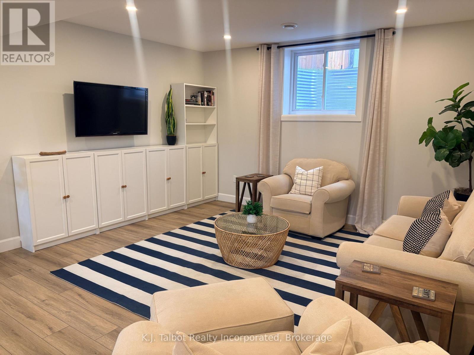 Unit 2 - 451 Woodridge Drive, Goderich, Ontario  N7A 0C7 - Photo 4 - X13598550