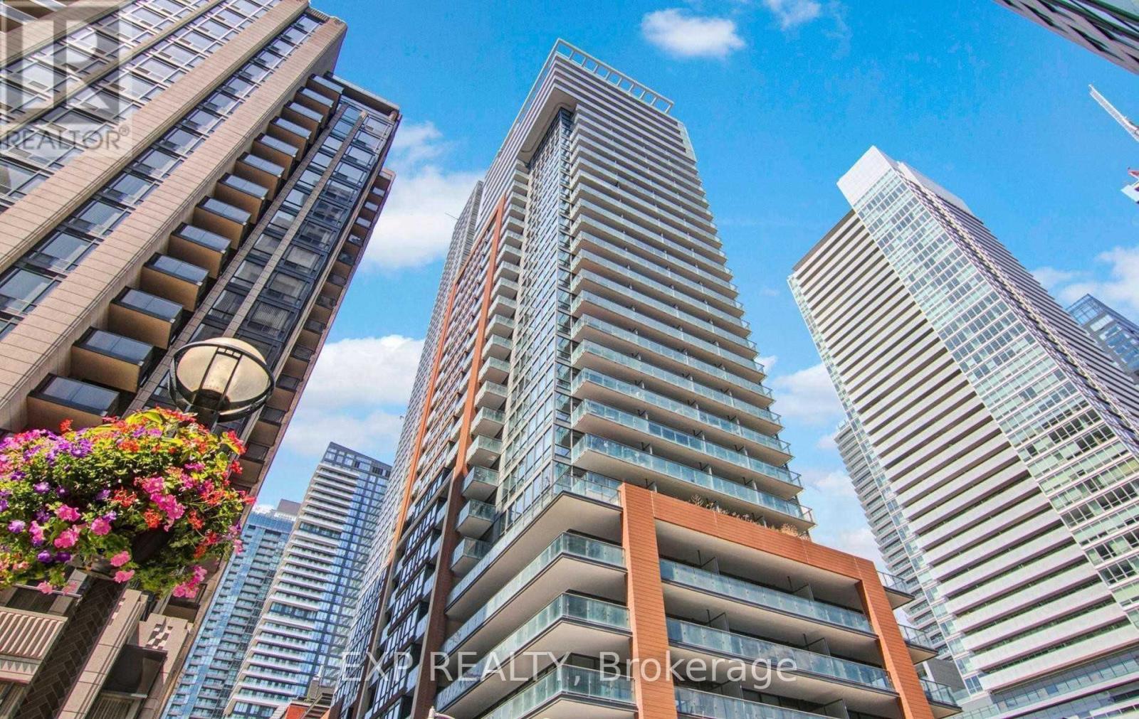 417 - 8 MERCER STREET, Toronto (Waterfront Communities)