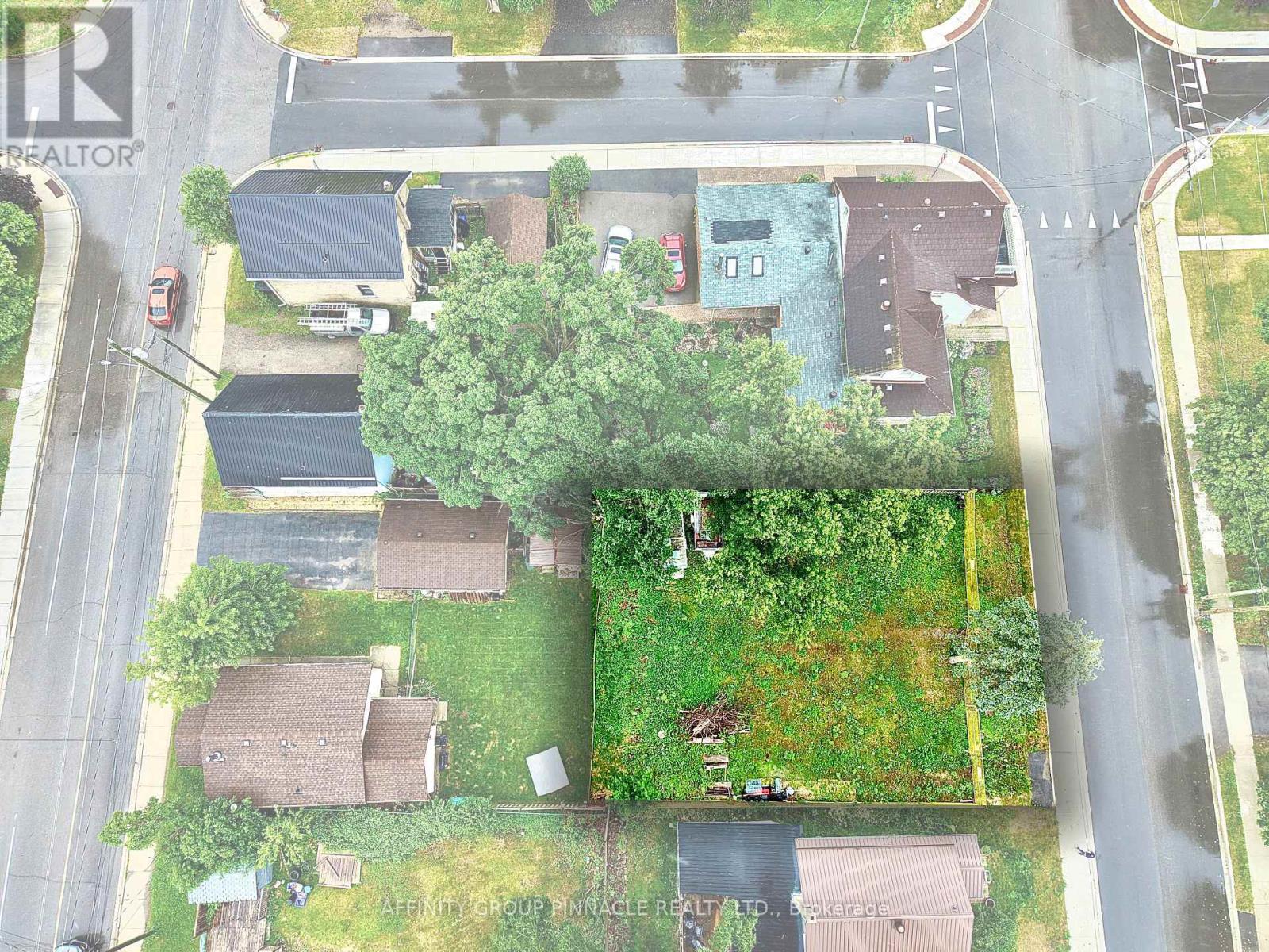 82 King Street, Kawartha Lakes (Lindsay), Ontario  K9V 1C8 - Photo 1 - X13598508
