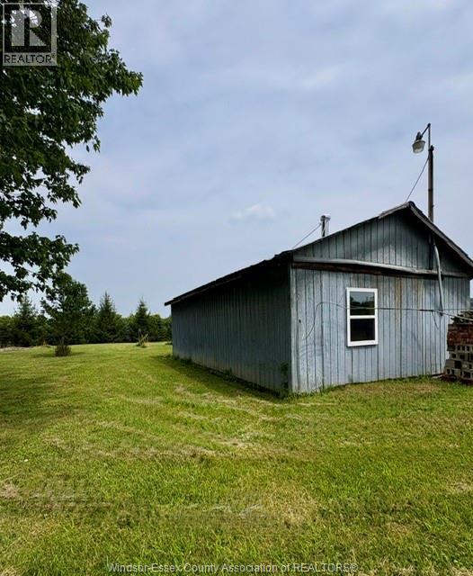 949 East West Rd, Pelee Island, Ontario  N0R 1M0 - Photo 31 - 26017558