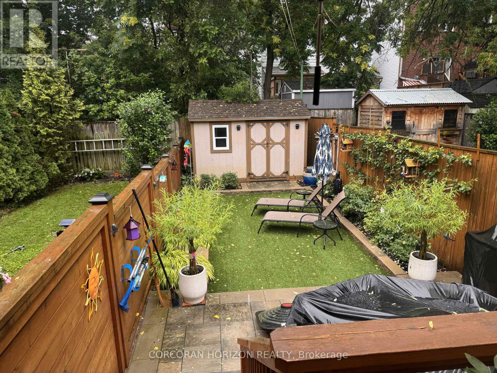402 Rhodes Avenue, Toronto, Ontario  M4L 3A5 - Photo 29 - E13598366