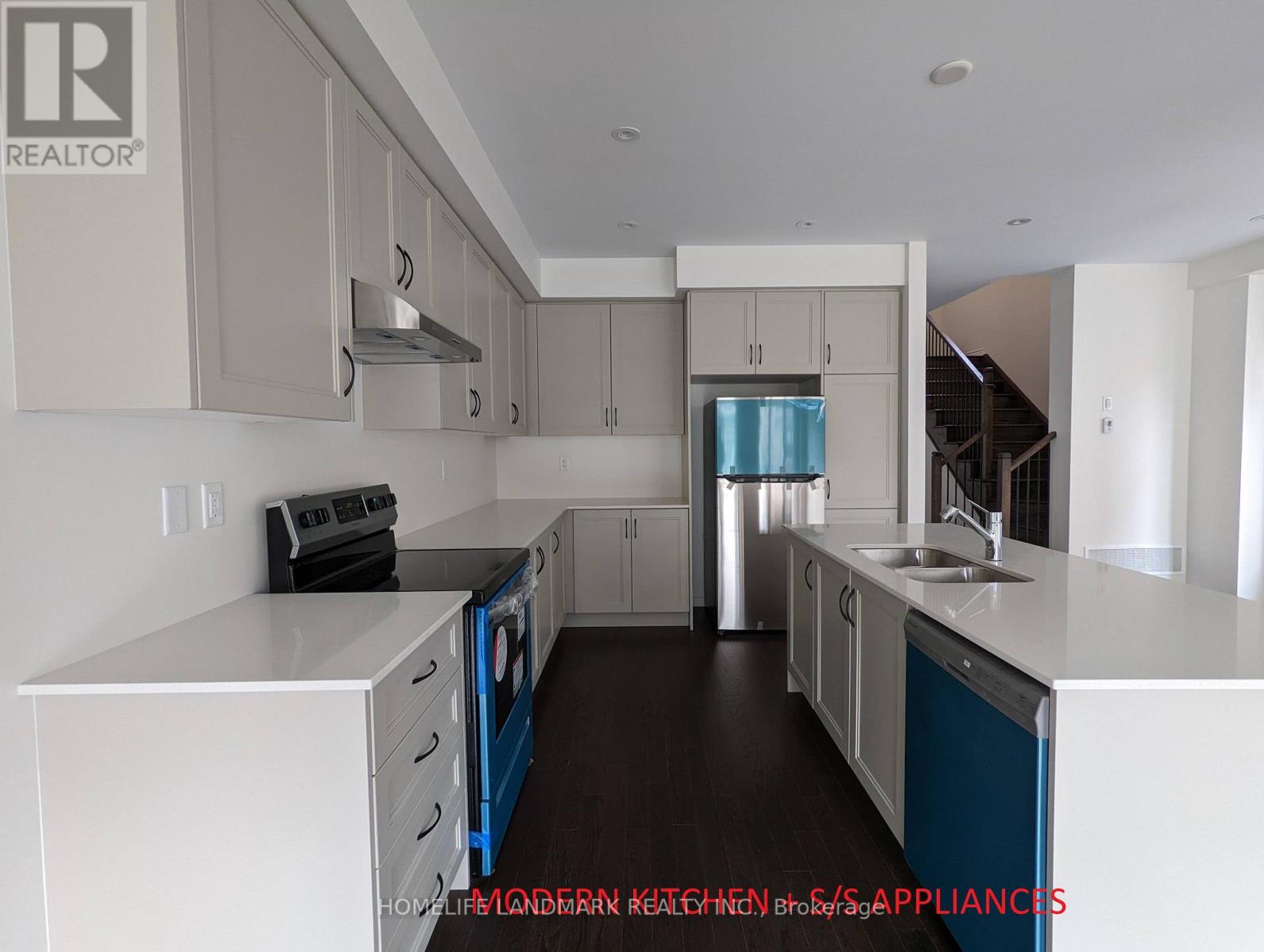 67 Laing Drive, Whitby, Ontario  L1P 0N6 - Photo 9 - E13598480