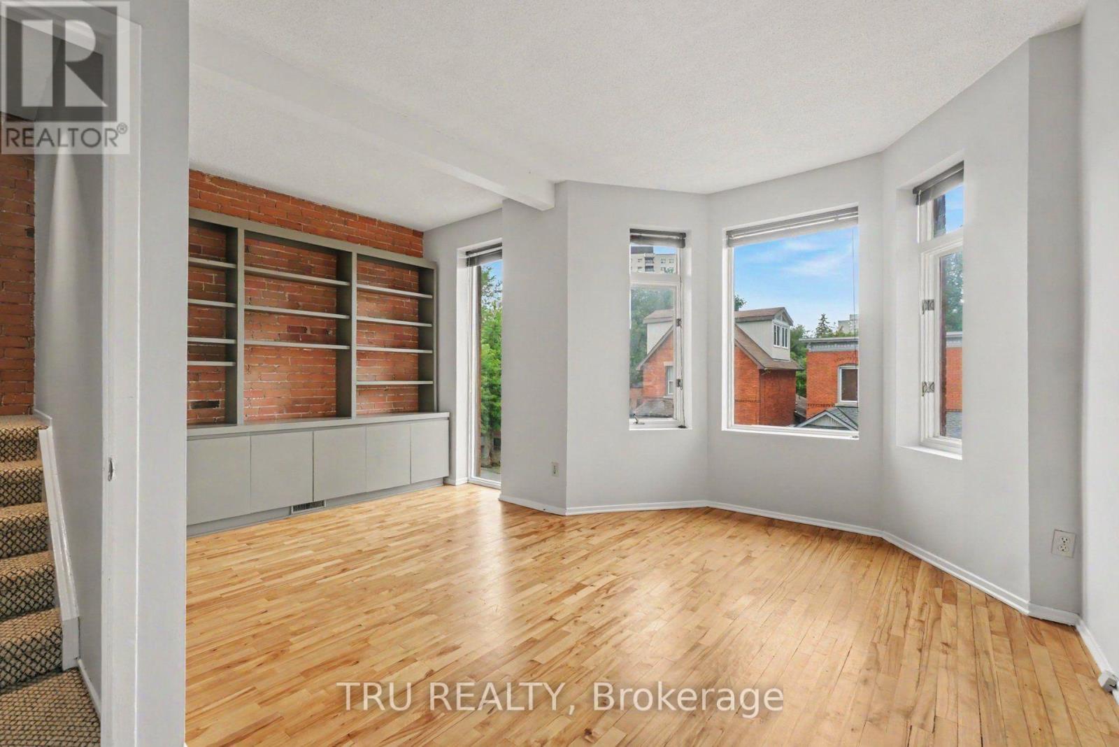 24 Waverley Street, Ottawa, Ontario  K2P 0T9 - Photo 15 - X13598474