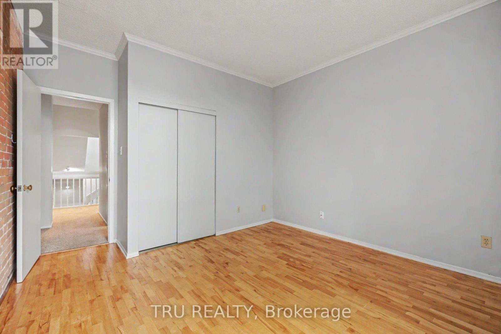 24 Waverley Street, Ottawa, Ontario  K2P 0T9 - Photo 19 - X13598474