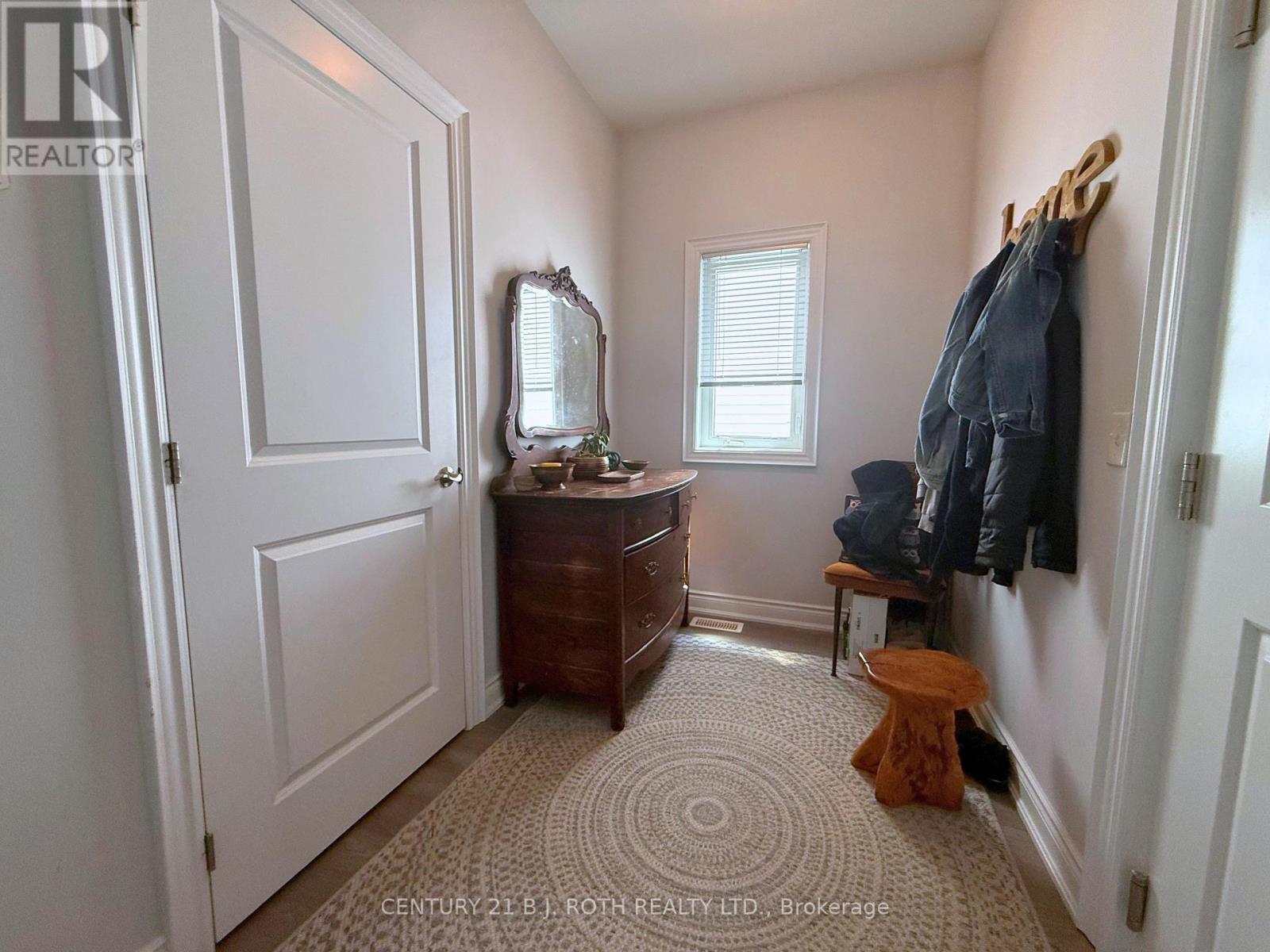 Upper Level - 181 Patterson Road, Barrie (Ardagh), Ontario  L4N 4R7 - Photo 2 - S13598368