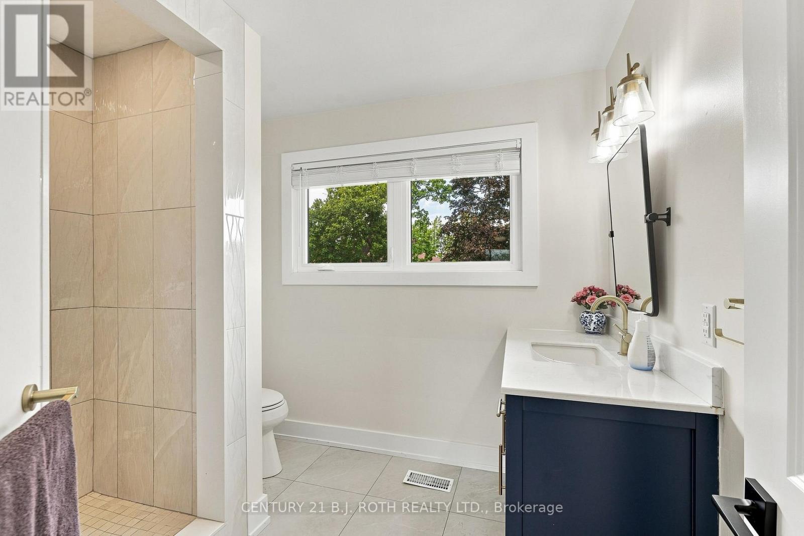 12 Bothwell Crescent, Barrie (Wellington), Ontario  L4M 2S6 - Photo 21 - S13598552
