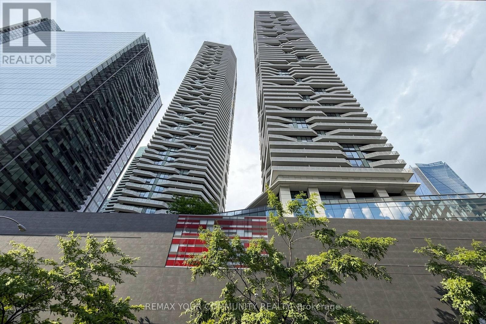 3702 - 88 Harbour Street, Toronto, Ontario M5J 1B7 - Photo 3 - C13589474