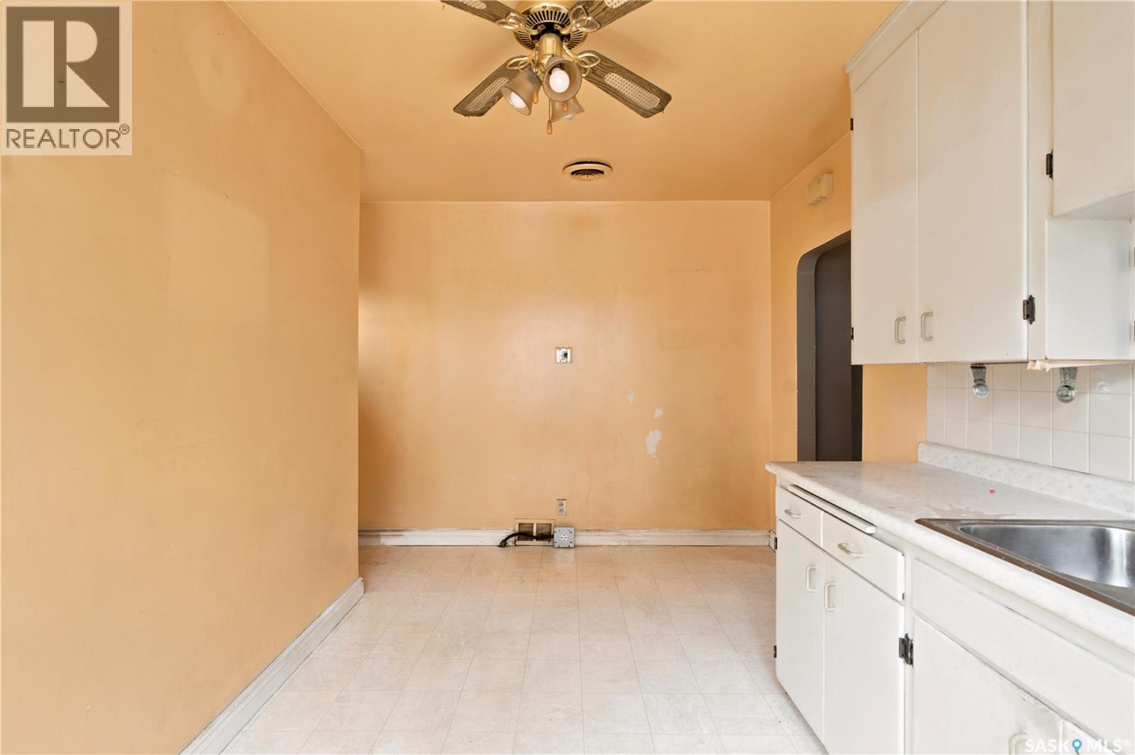 431 K Avenue N, Saskatoon, Saskatchewan  S7L 2M5 - Photo 13 - SK043483