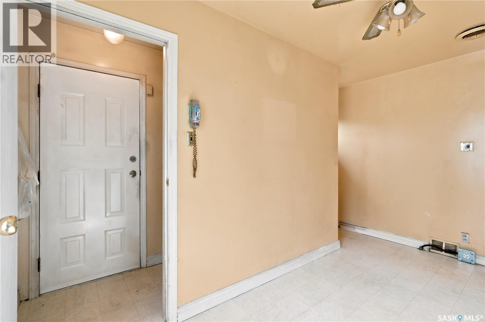 431 K Avenue N, Saskatoon, Saskatchewan  S7L 2M5 - Photo 14 - SK043483