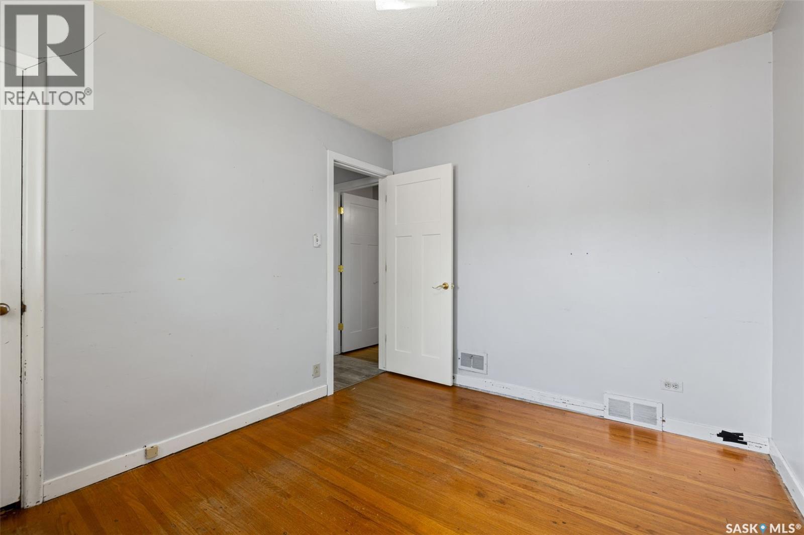 2457 Mackay Street, Regina, Saskatchewan  S4N 2T4 - Photo 14 - SK043233