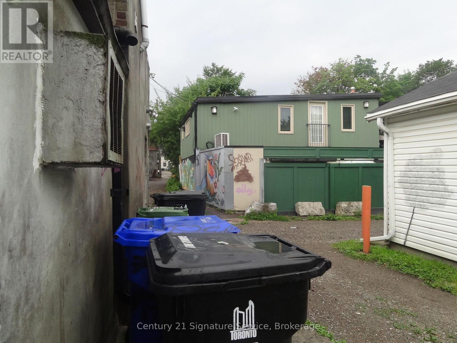 Main Floor - 1376 Queen Street, Toronto, Ontario  M6K 1L7 - Photo 27 - W13598374