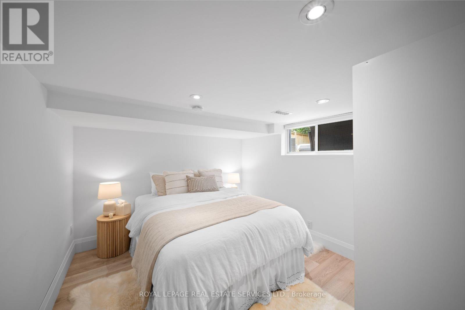 114 Humbervale Boulevard, Toronto, Ontario  M8Y 3P7 - Photo 24 - W13598440