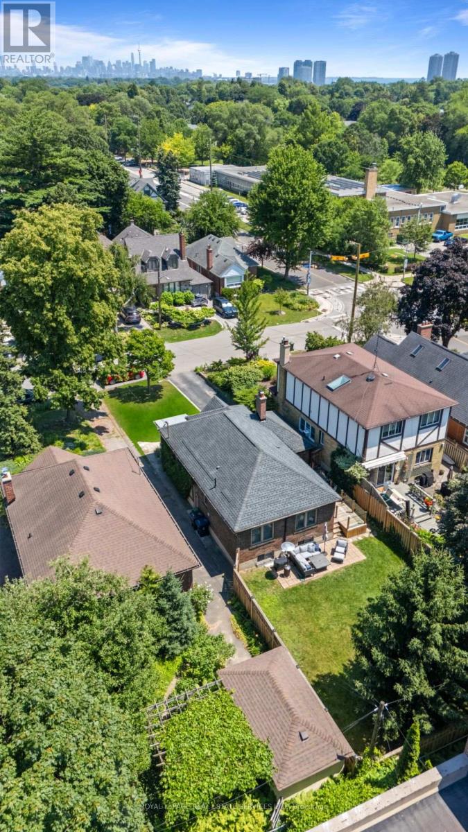 114 Humbervale Boulevard, Toronto, Ontario  M8Y 3P7 - Photo 34 - W13598440