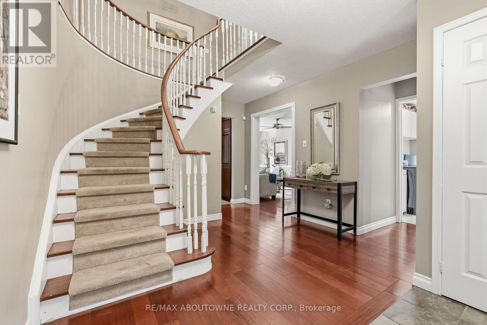 89 Waldie Road, Oakville, Ontario  L6L 6G5 - Photo 5 - W13598470