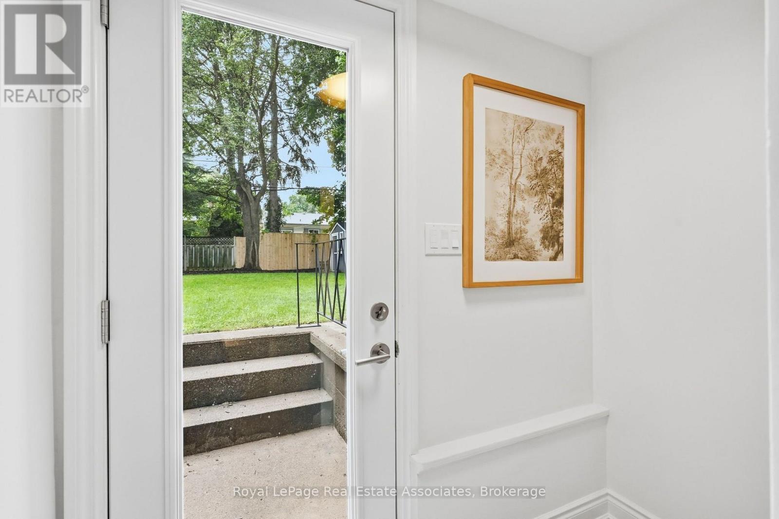 648 Cherrywood Drive, Burlington, Ontario L7T 3X1 - Photo 41 - W13598472