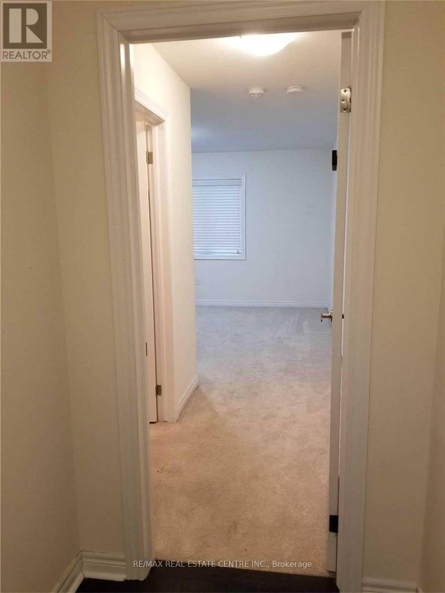 950 Burgess Gardens, Milton, Ontario  L9T 0K6 - Photo 16 - W13598482