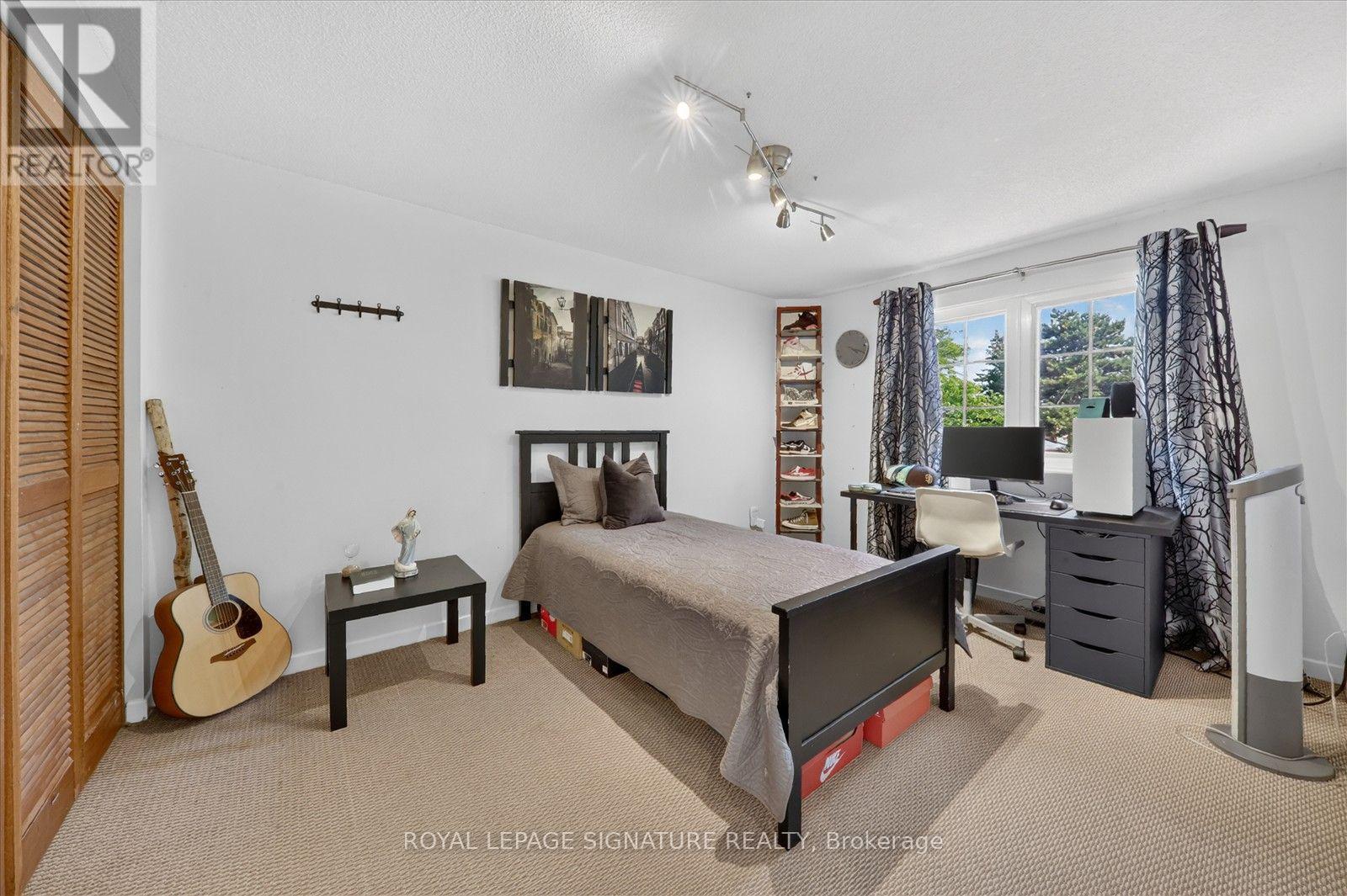 62 Massey Street, Brampton, Ontario  L6S 2W5 - Photo 23 - W13598512