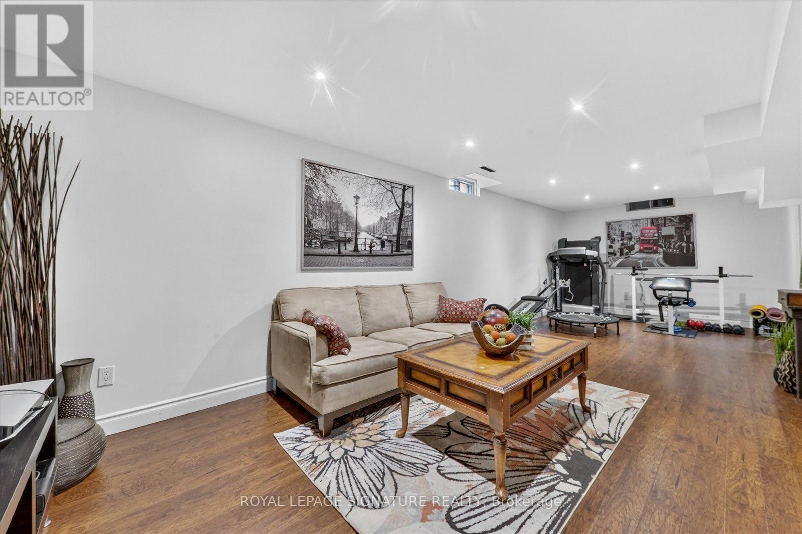 62 Massey Street, Brampton, Ontario  L6S 2W5 - Photo 38 - W13598512