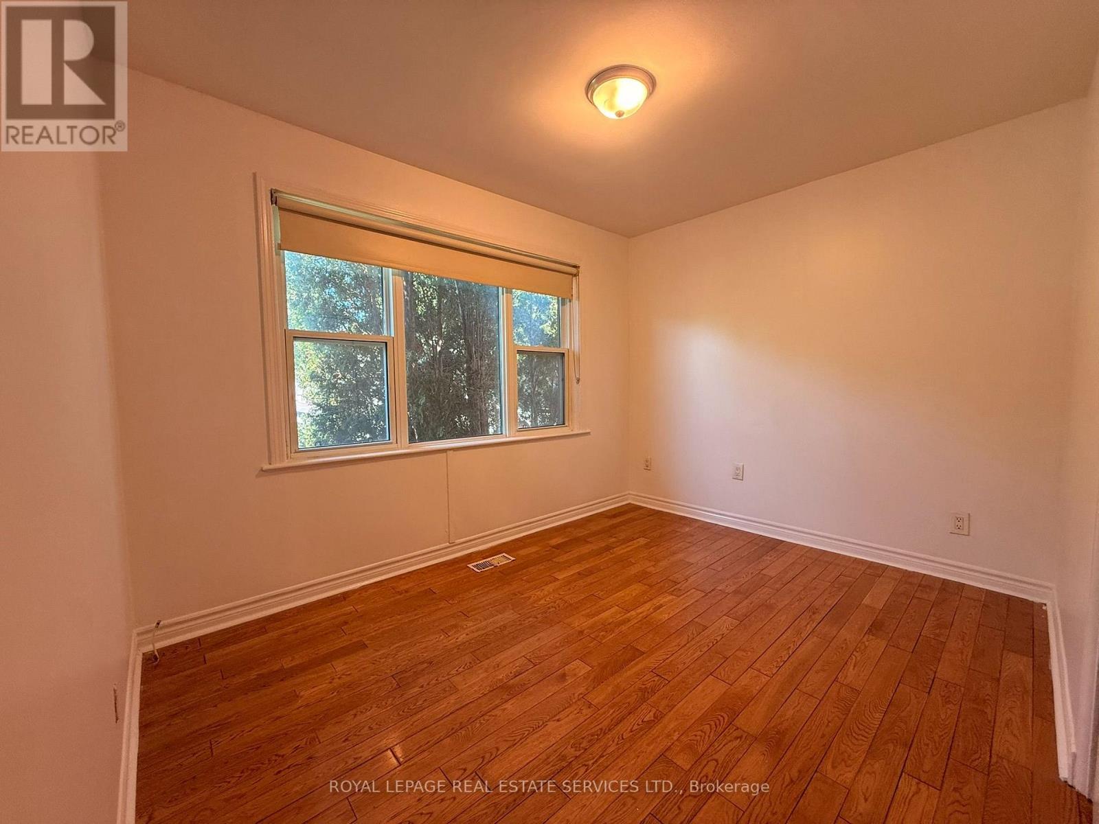1 - 19 Academy Road, Halton Hills, Ontario  L7G 3N7 - Photo 10 - W13598554