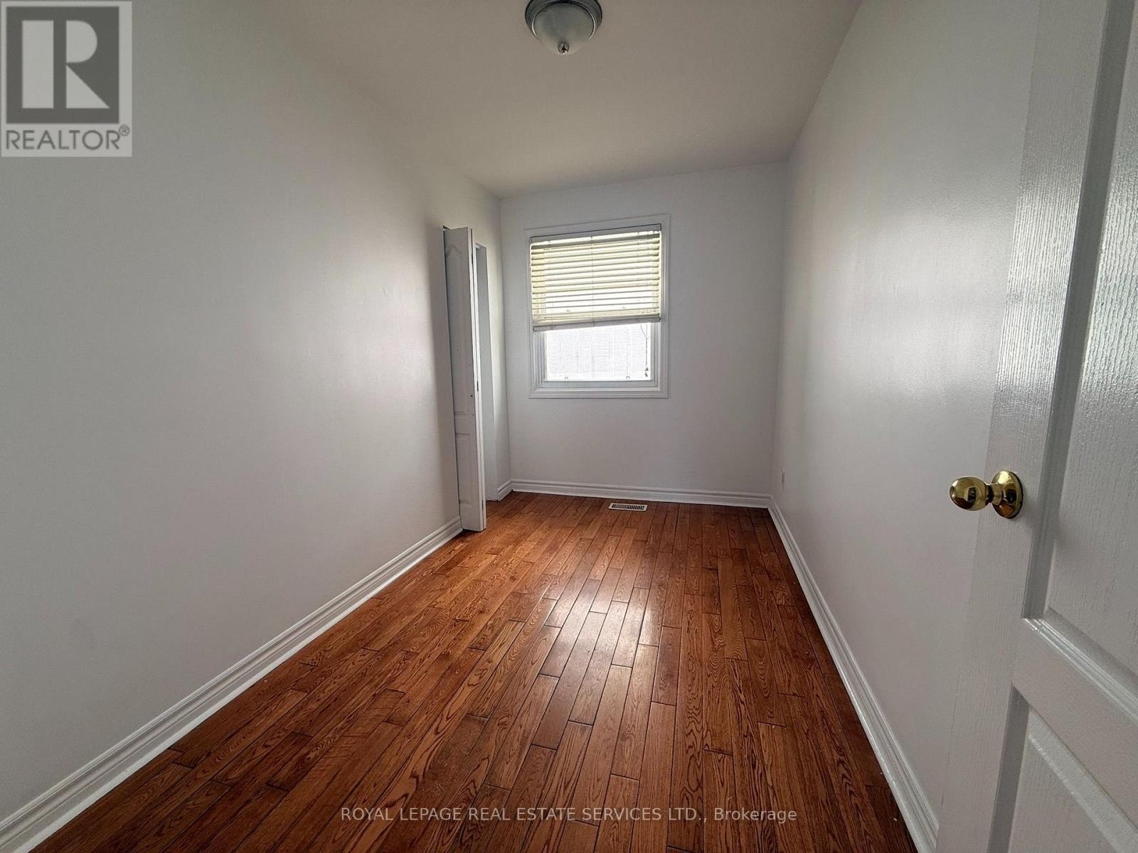 1 - 19 Academy Road, Halton Hills, Ontario  L7G 3N7 - Photo 12 - W13598554
