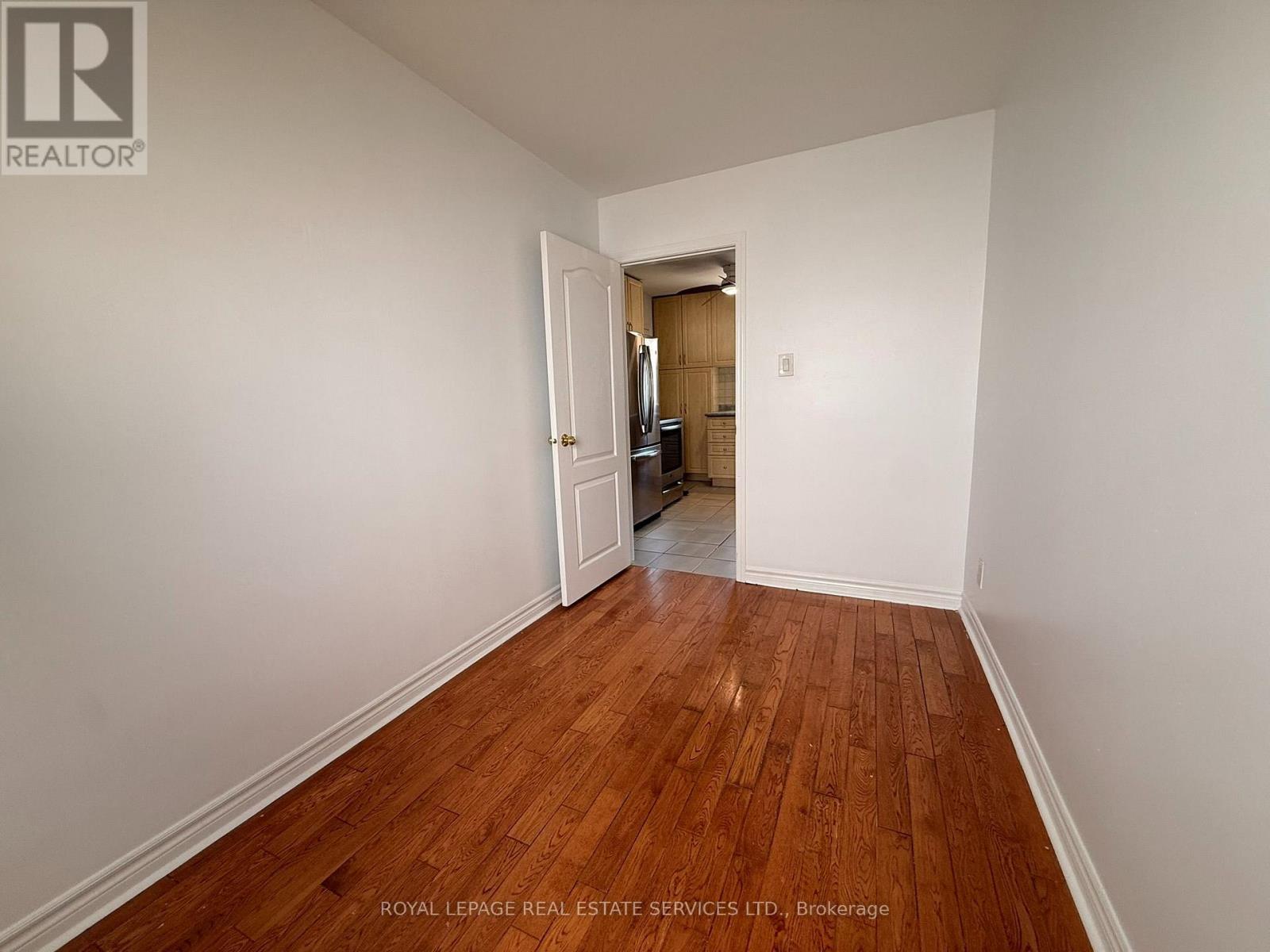 1 - 19 Academy Road, Halton Hills, Ontario  L7G 3N7 - Photo 13 - W13598554