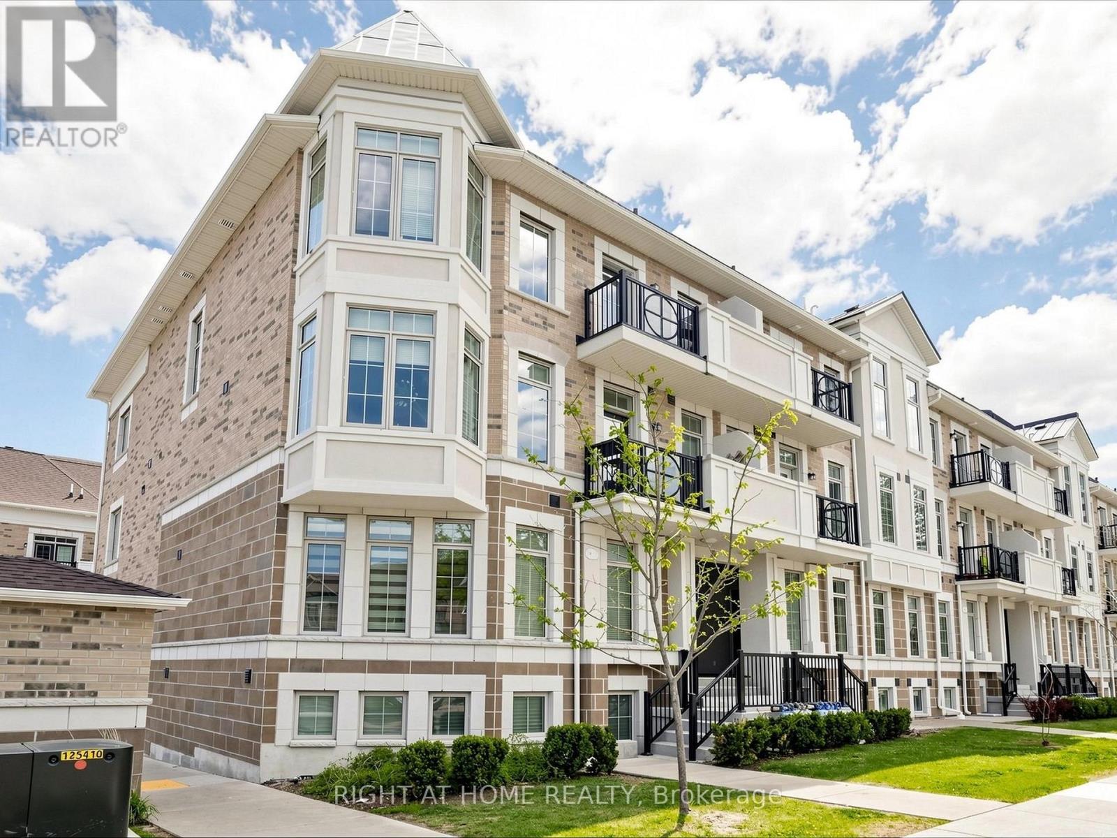 24 - 86 PRESTON MEADOW AVENUE, Mississauga, Ontario