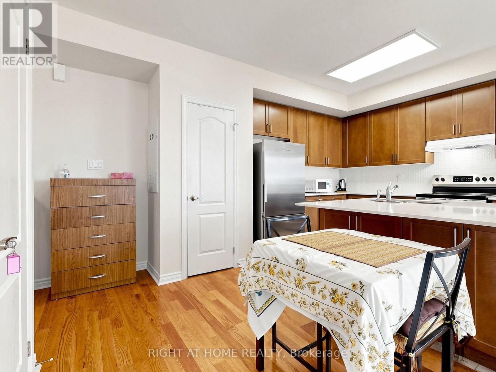 24 - 86 Preston Meadow Avenue, Mississauga, Ontario  L4Z 0C8 - Photo 14 - W13598588