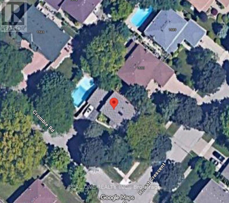 1585 Crombie Road, Mississauga, Ontario L5J 4J1 - Photo 2 - W13493962