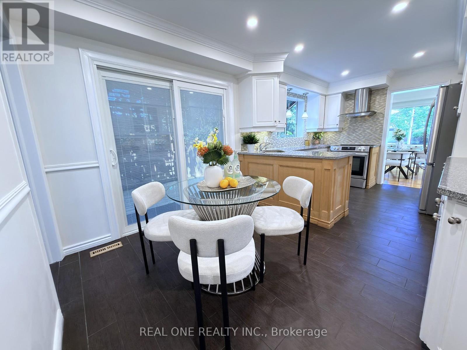 1585 Crombie Road, Mississauga, Ontario L5J 4J1 - Photo 20 - W13493962