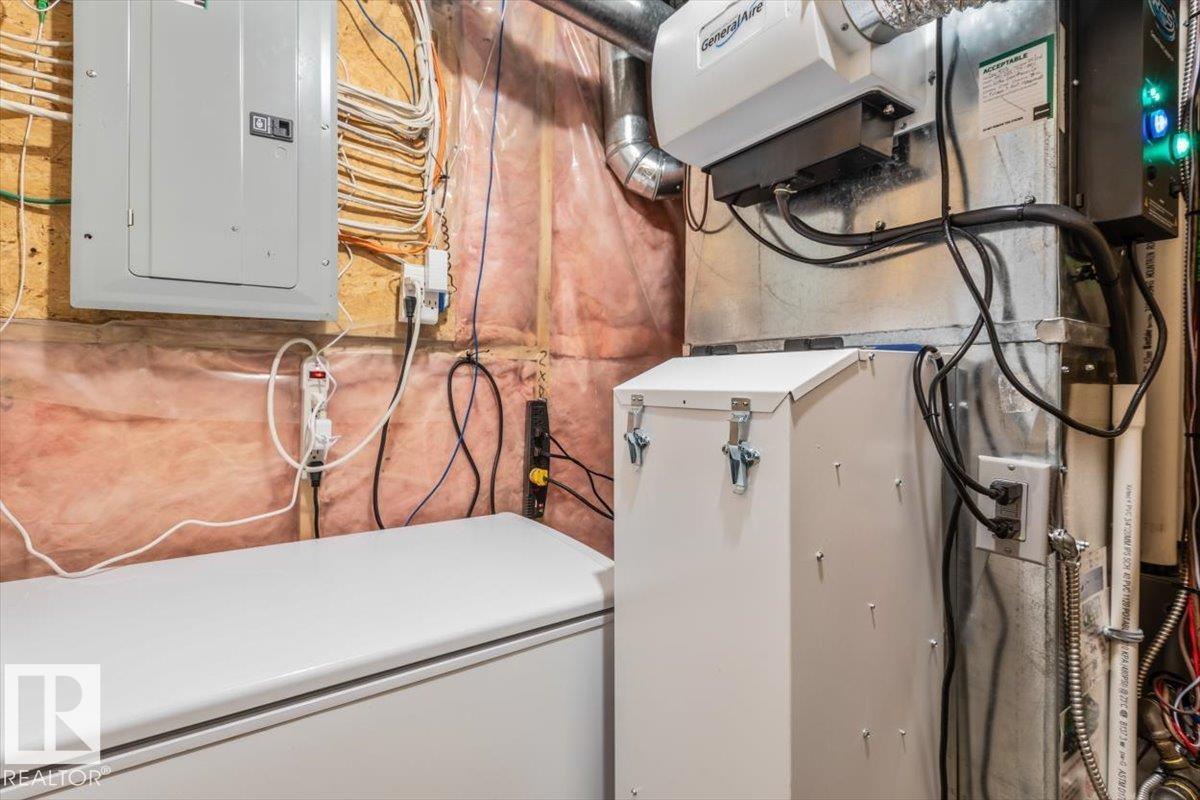 1086 Grantham Dr NW, Edmonton, Alberta  T5T 0W2 - Photo 49 - E4500296