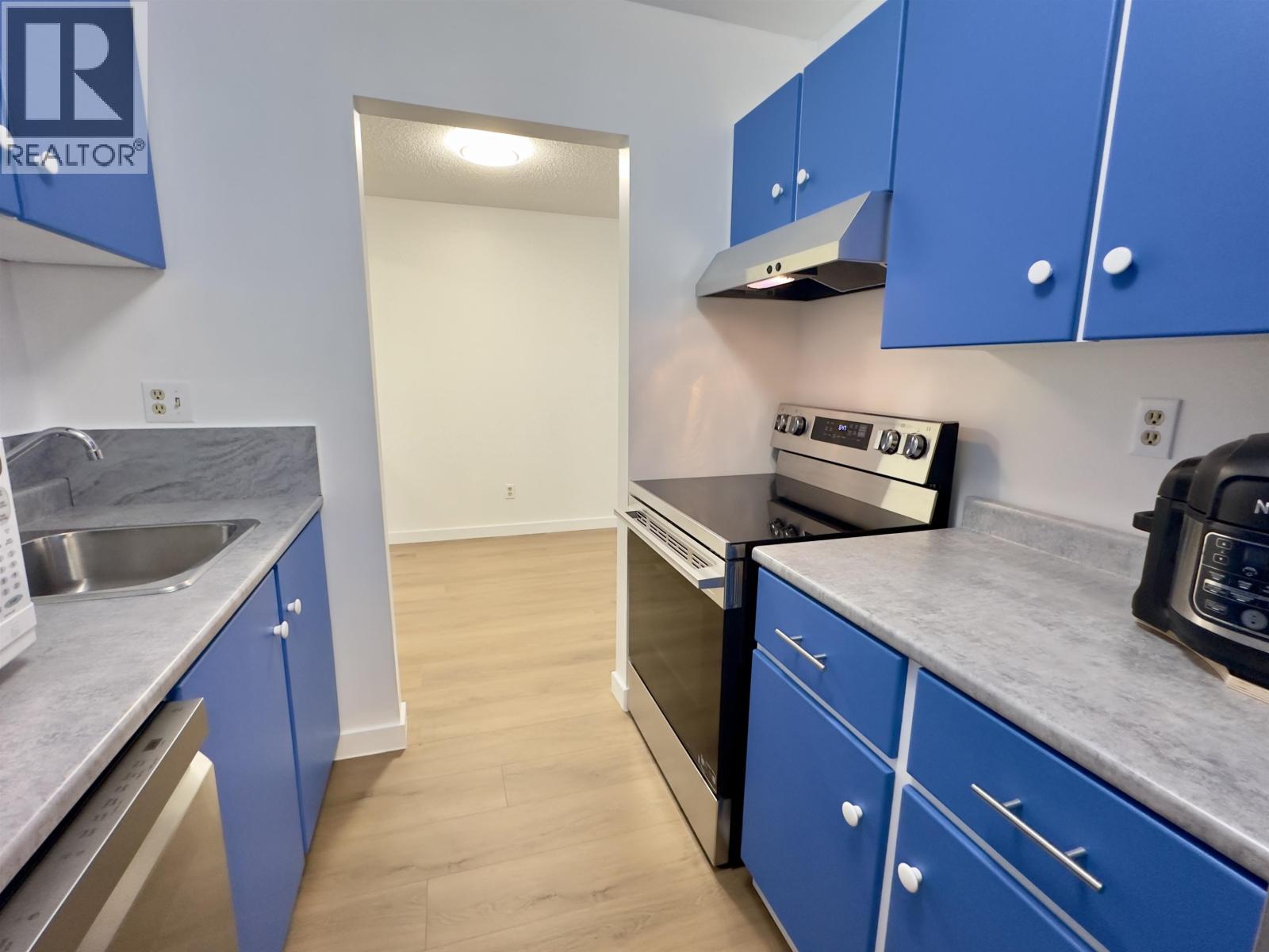 303 9890 Manchester Drive, Burnaby, British Columbia  V3N 4R4 - Photo 12 - R3147897
