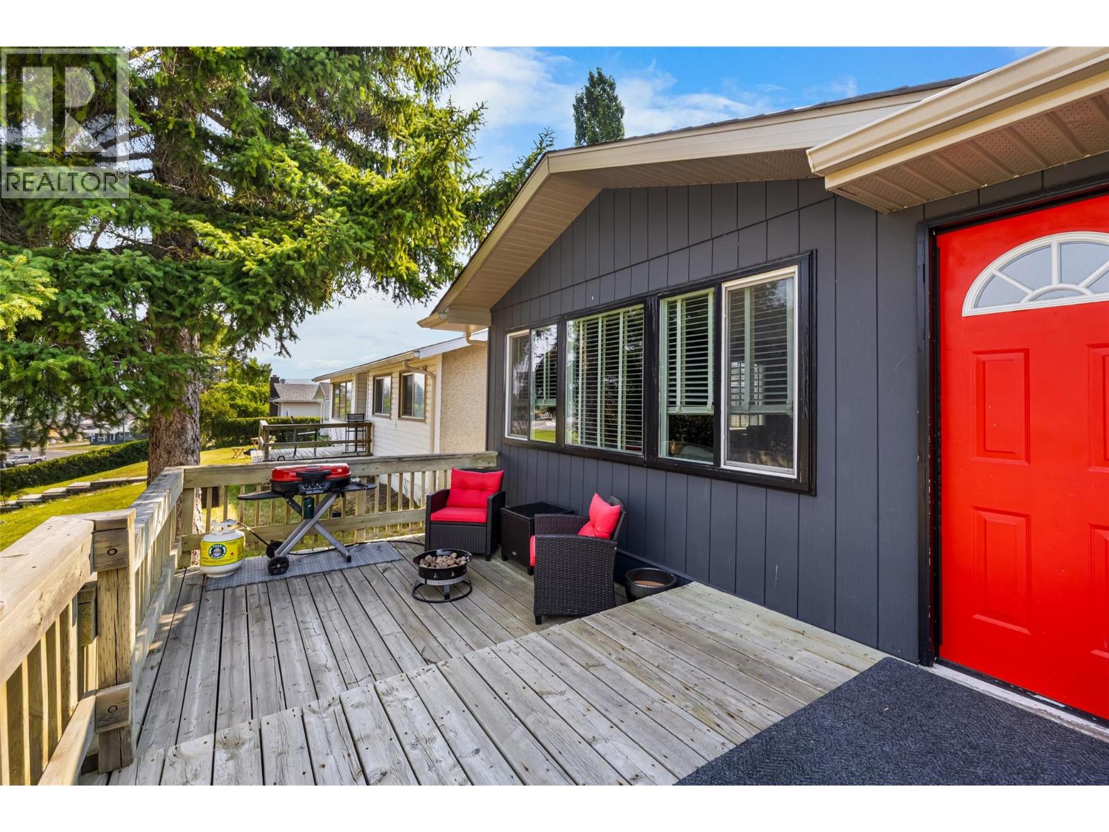 1244 Larch S Drive S, Cranbrook, British Columbia V1C 2K1 - Photo 2 - 10395633