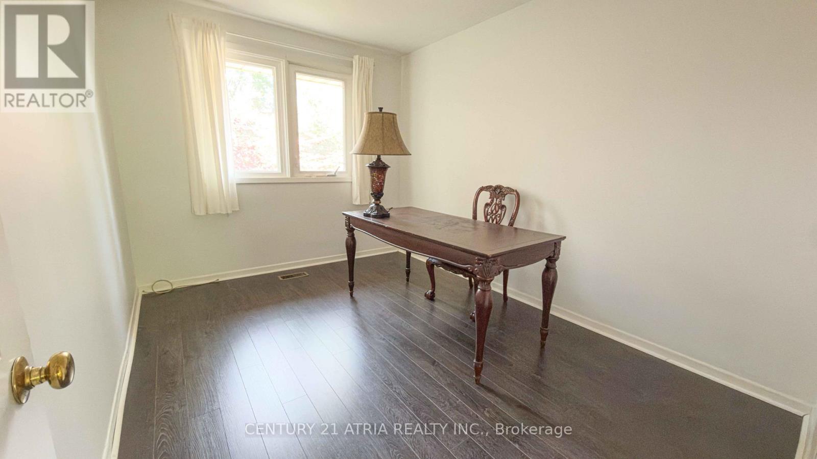 11 Danville Drive, Toronto, Ontario M2P 1H7 - Photo 17 - C13586502