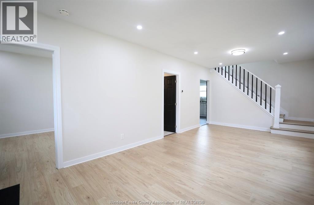859 Pierre, Windsor, Ontario  N9A 2K6 - Photo 6 - 26017624