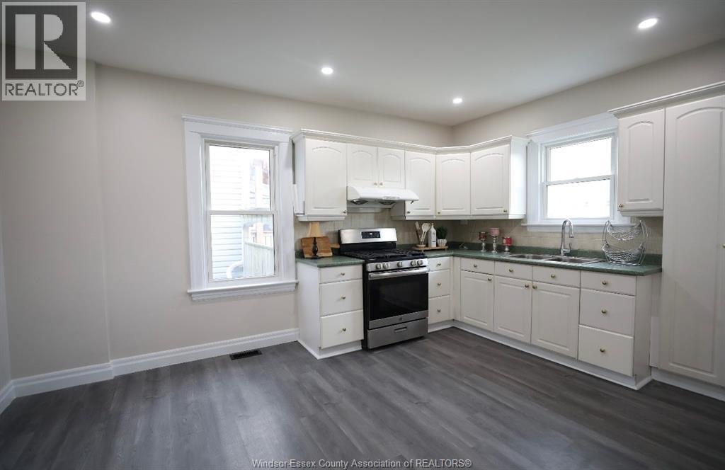 859 Pierre, Windsor, Ontario  N9A 2K6 - Photo 9 - 26017624