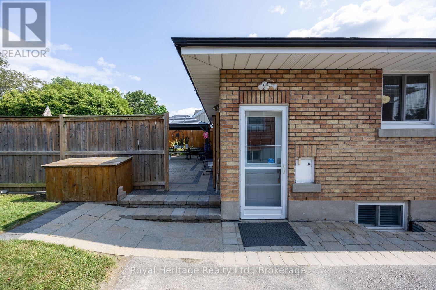 251 Elizabeth Street, Oshawa (Mclaughlin), Ontario  L1J 5S5 - Photo 20 - E13598608