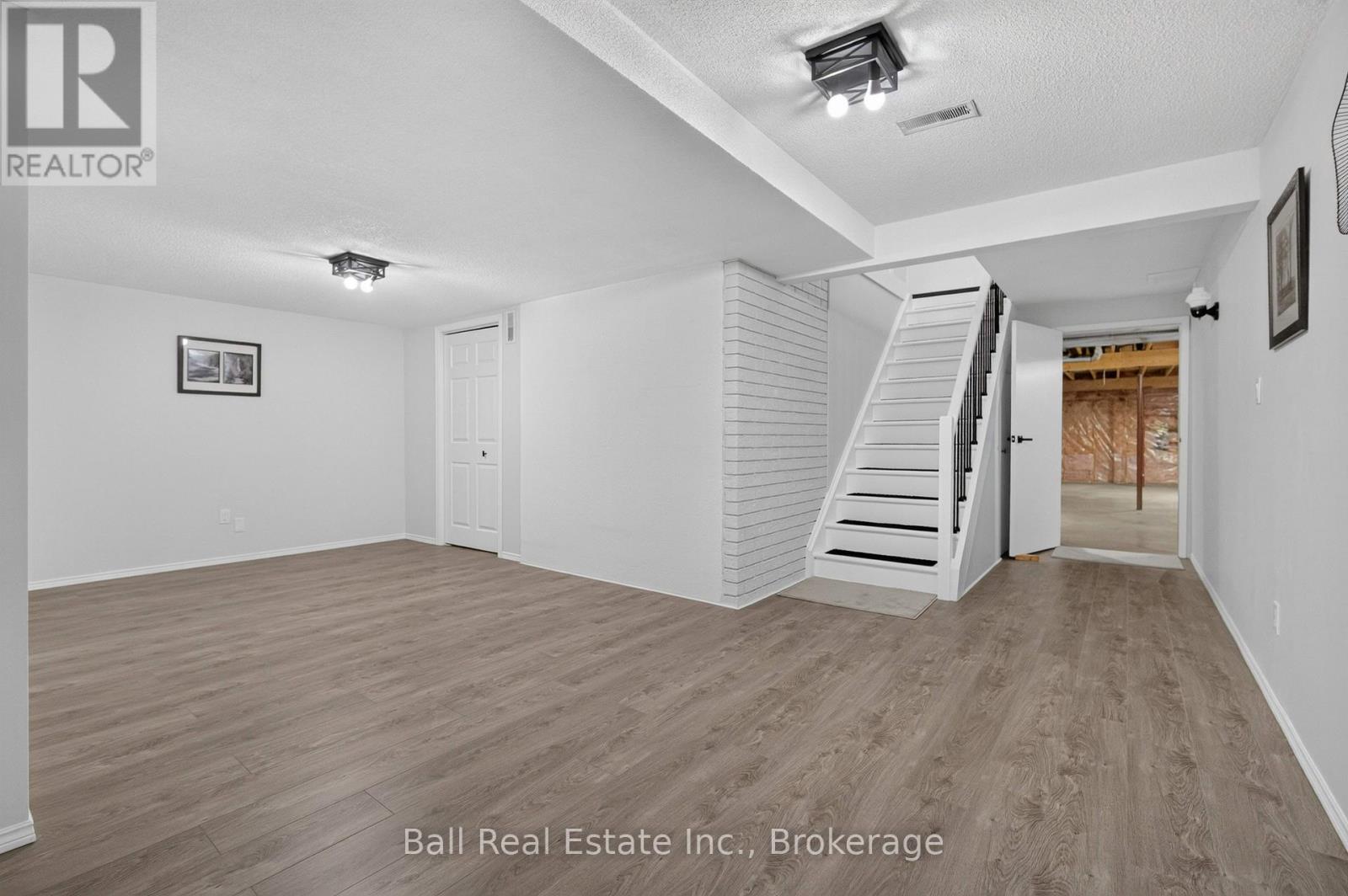 18 Russell Hill Road, Kawartha Lakes, Ontario  K0M 1A0 - Photo 29 - X13598664