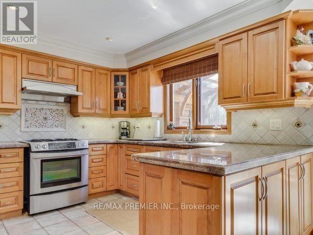 29 Carmen Crescent, Vaughan, Ontario  L4L 5P9 - Photo 8 - N13598650