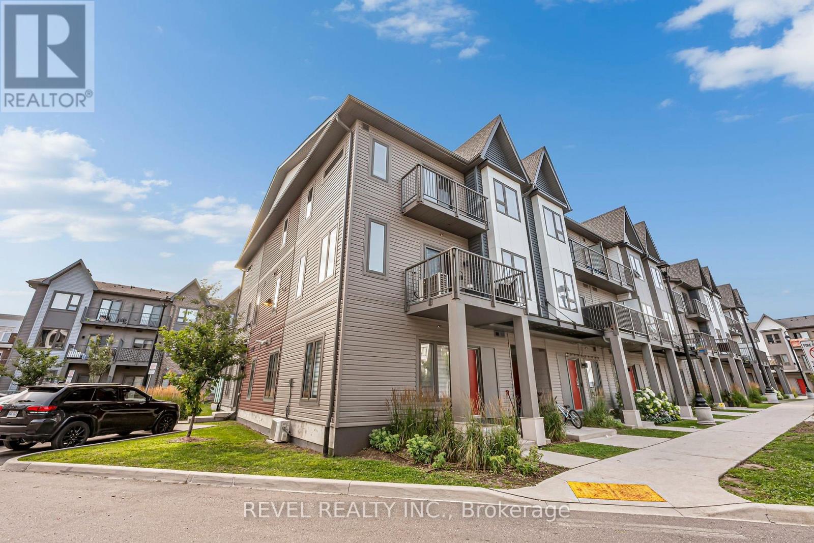 304 - 2635 William Jackson Drive, Pickering, Ontario  L1P 2V8 - Photo 3 - E13597680