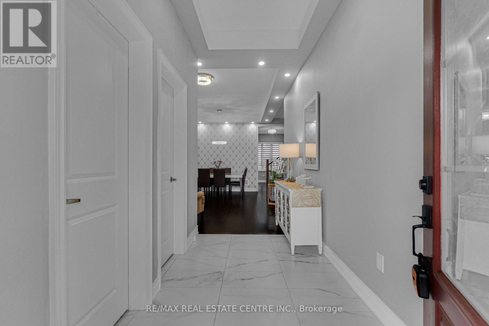 1319 Britton Crescent, Milton, Ontario  L9E 1L5 - Photo 7 - W13564422