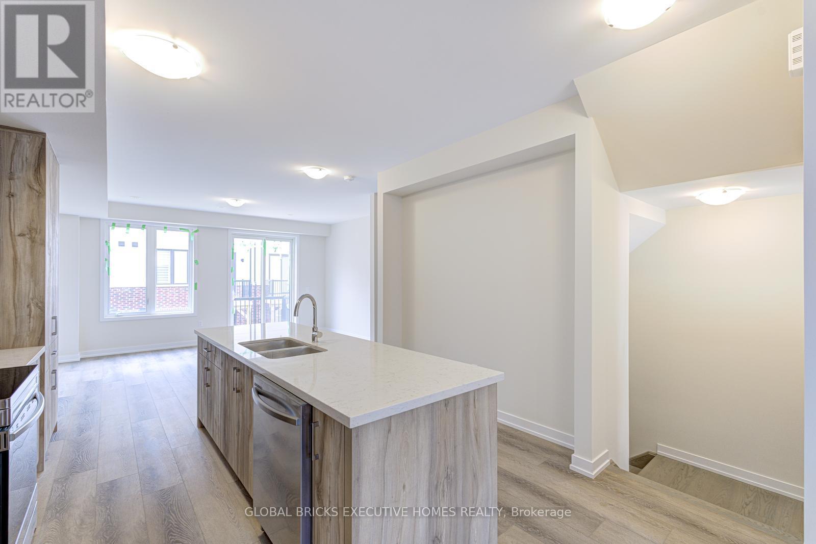 1345 Kaniv Street, Oakville, Ontario  L6M 5R3 - Photo 11 - W13598716